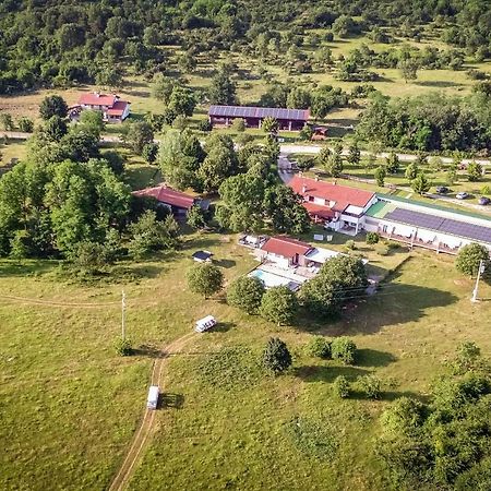 Bio-Agriturismo Parco Rurale "Alture Di Polazzo" Guest House Fogliano Redipuglia Exterior photo